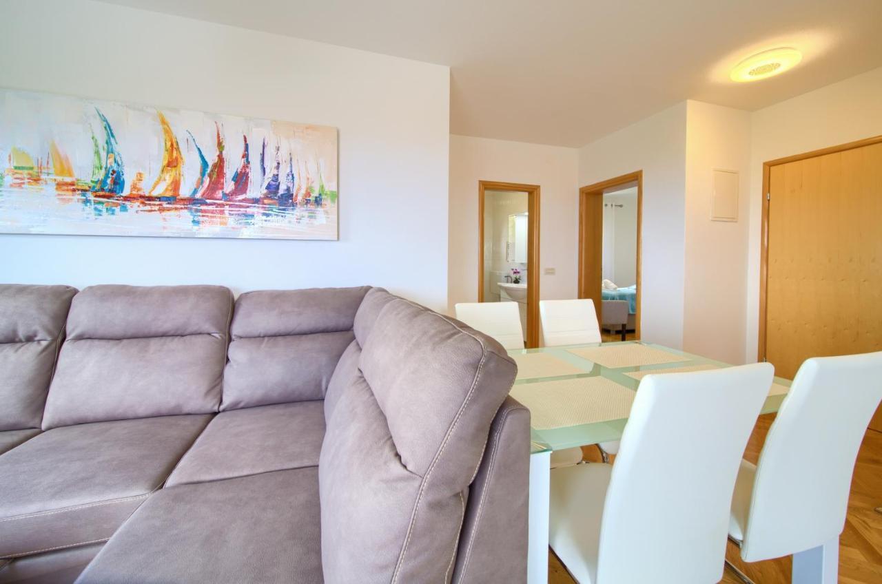 Apartment Jadran Malinska Εξωτερικό φωτογραφία